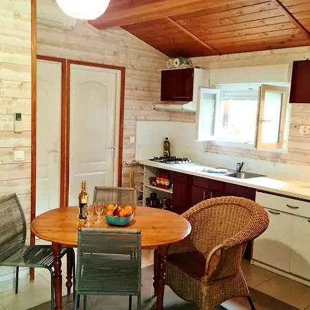 Petite Maison Bois Cosy Dans Un Ecrin De Verdure بيت للعطل بورتو فيكشْيو