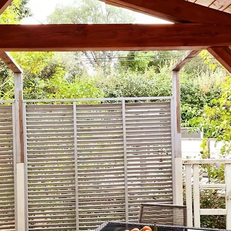 Petite Maison Bois Cosy Dans Un Ecrin De Verdure بورتو فيكشْيو